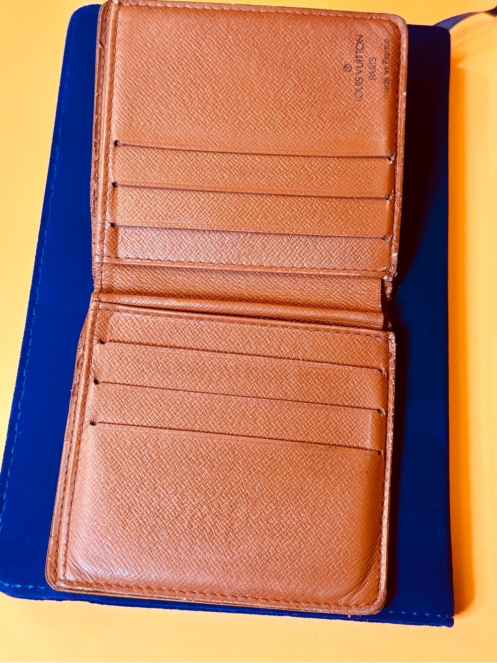 Louis Vuitton Compact Monogram Bifold Wallet organizer - Picture 3 of 10